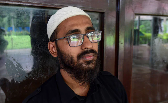 4djjetio_bangladeshis-speak-up-about-rape-afp_625x300_29_August_19